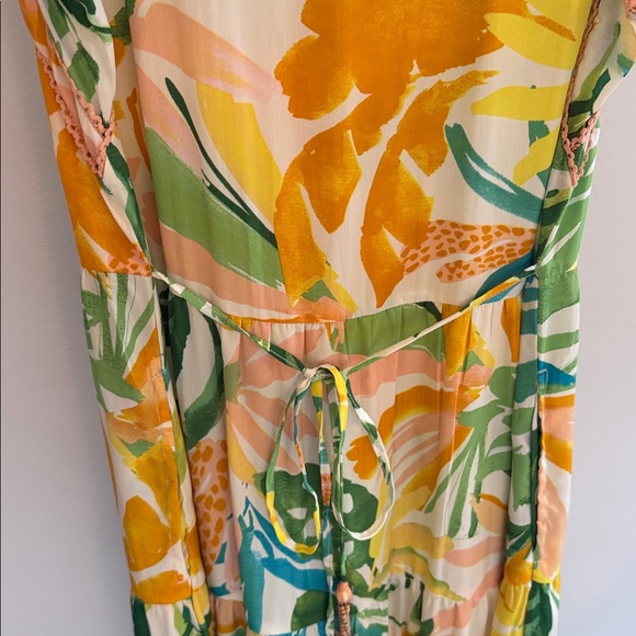 ⭐️True Destinations Ruffled Tropical Print Maxi⭐️ - Picture 8 of 8